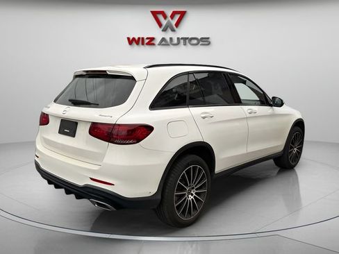 Used 2021 Mercedes-Benz GLC 300 4MATIC w/ AMG Line image 6