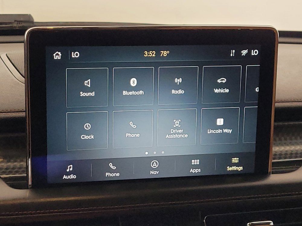 Used 2020 Lincoln Aviator Black Label w/ Class IV Trailer Tow Package AWD/4WD image 25