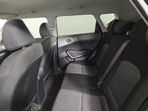 Certified 2025 Kia Soul LX w/ LX Technology Package FWD image 14