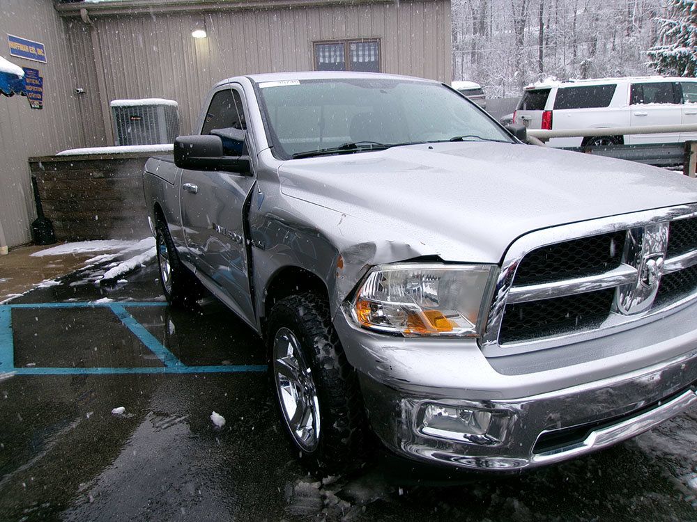 Used 2012 RAM 1500 Classic SLT w/ Popular Equipment Group AWD/4WD image 1