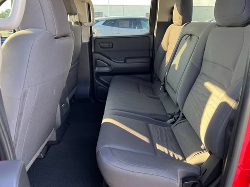 Used 2022 Nissan Frontier S w/ Technology Package AWD/4WD image 22