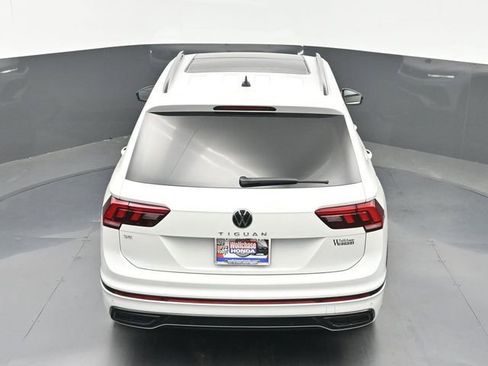 Used 2023 Volkswagen Tiguan SE R-Line FWD image 32