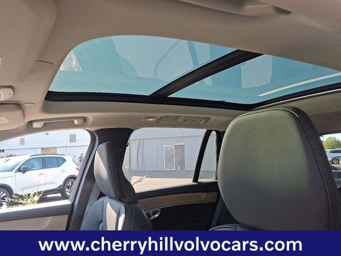 Certified 2025 Volvo XC90 B6 Plus image 16