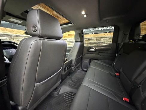 Used 2024 Chevrolet Silverado 1500 LT Trail Boss w/ LT Trail Boss Premium Package image 28