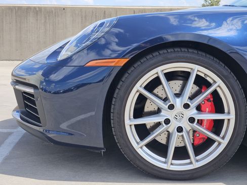Used 2020 Porsche 911 Carrera 4S AWD/4WD image 13