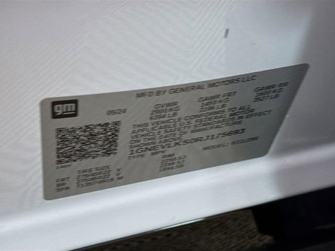 Used 2024 Chevrolet Traverse RS image 38