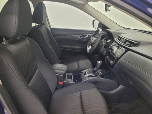 Used 2017 Nissan Rogue SV FWD image 21