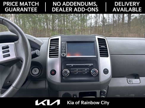 Used 2019 Nissan Frontier SV image 13