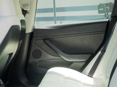 Used 2023 Tesla Model 3 Standard Range RWD image 15