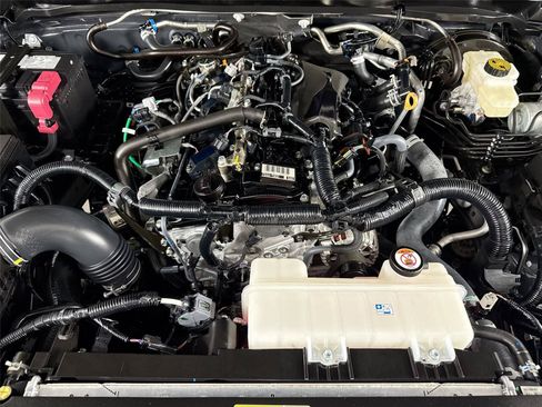 Used 2024 Toyota Tacoma SR5 AWD/4WD image 37