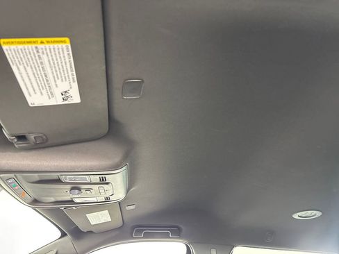 Used 2023 GMC Yukon SLT image 25