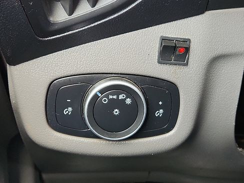 Used 2021 Ford Transit Connect XL FWD image 17