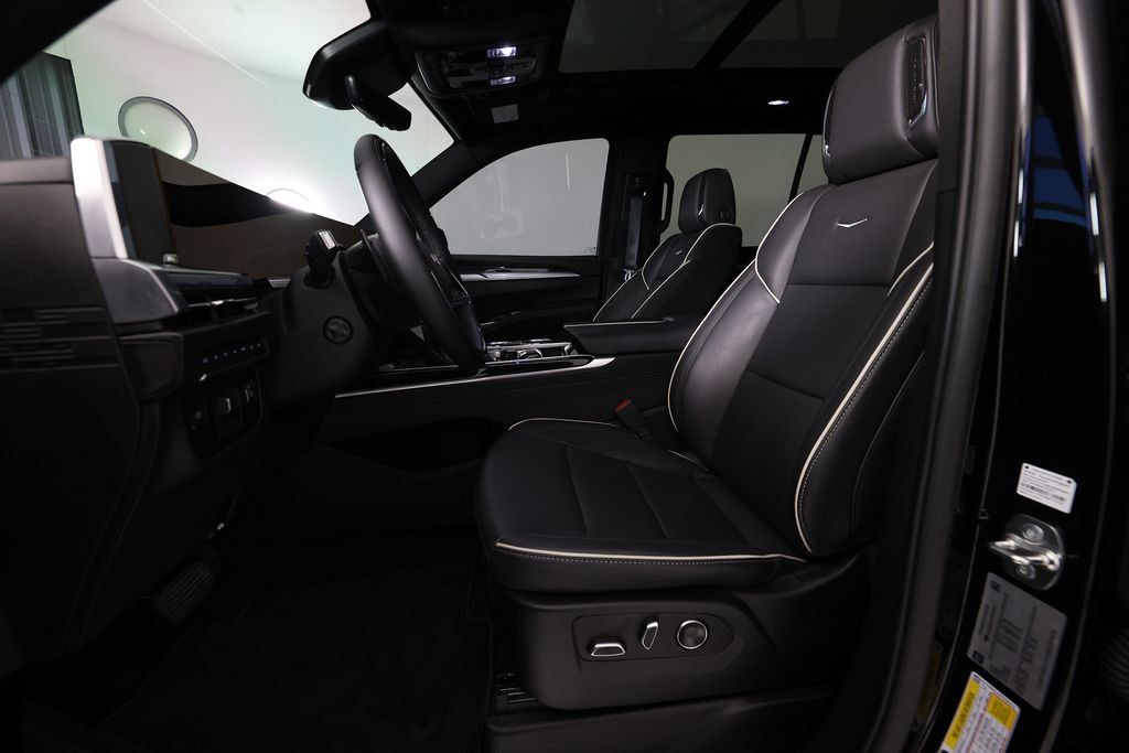 Used 2026 Cadillac Escalade Sport w/ LPO, ONYX Package AWD/4WD image 16