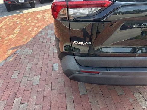 Used 2023 Toyota RAV4 LE FWD image 8