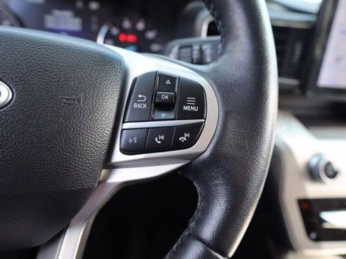 Used 2022 Ford Explorer XLT w/ Equipment Group 202A image 27