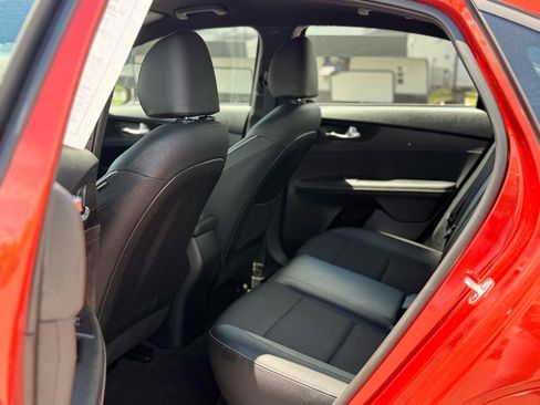 Used 2023 Kia Forte GT-Line FWD image 12
