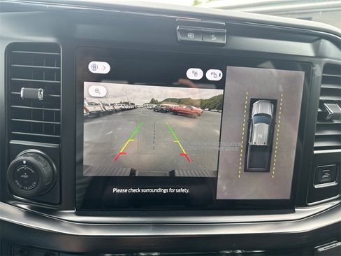 New 2026 Ford F250 Lariat w/ Black Appearance Package image 26