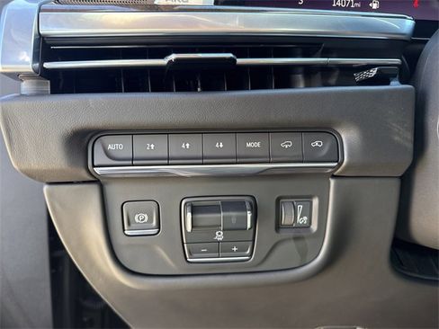 Certified 2025 Cadillac Escalade ESV Premium Luxury Platinum w/ LPO, Floor Liner Package image 11