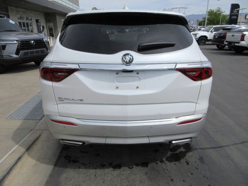 Used 2023 Buick Enclave Premium w/ Experience Buick Package image 7