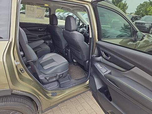 Used 2023 Subaru Ascent Onyx Edition AWD/4WD image 19