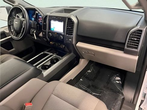 Used 2019 Ford F150 XLT w/ Equipment Group 302A Luxury AWD/4WD image 9
