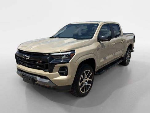 Used 2024 Chevrolet Colorado Z71 w/ Z71 Convenience Package 2 AWD/4WD image 1