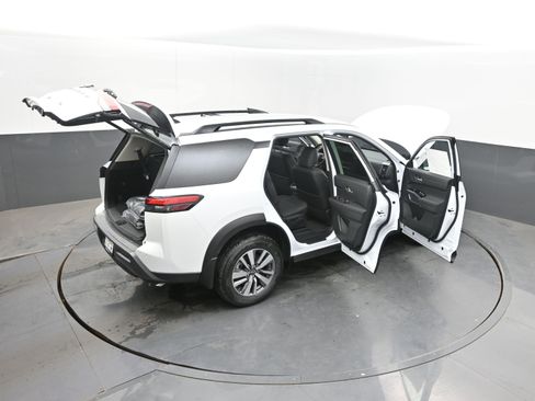 New 2026 Nissan Pathfinder SL FWD image 46