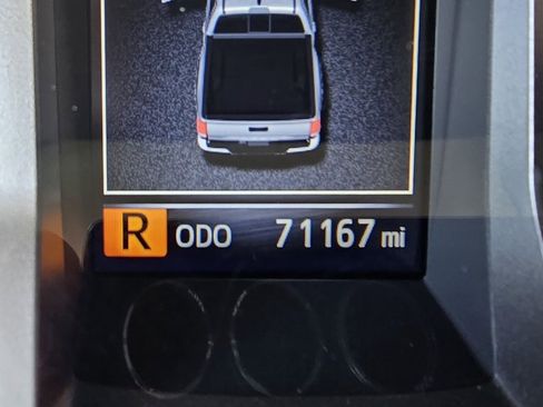 Used 2021 Toyota Tacoma SR5 image 27