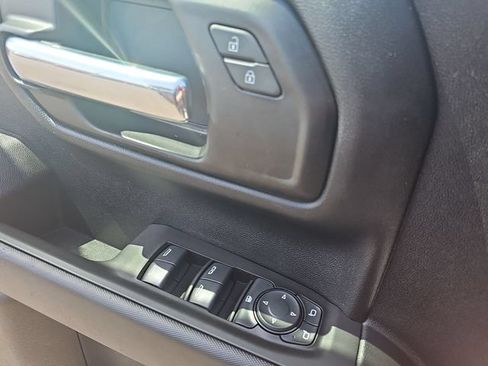 Used 2021 Chevrolet Silverado 1500 Custom AWD/4WD image 25