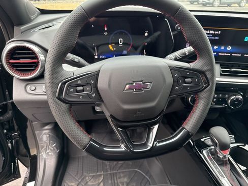 New 2026 Chevrolet Trax RS w/ Sunroof Package image 34