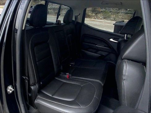 Used 2018 GMC Canyon SLT image 23