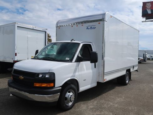 New 2025 Chevrolet Express 3500 w/ Power Convenience Package RWD image 3
