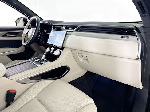 Used 2025 Jaguar F-PACE R-Dynamic S image 13
