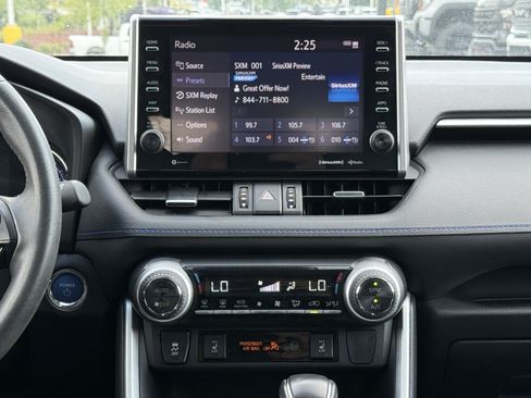 Used 2022 Toyota RAV4 XSE AWD/4WD image 29