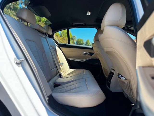 Used 2019 BMW 330i Sedan w/ Premium Package RWD image 32