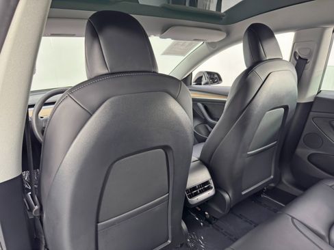 Used 2022 Tesla Model 3 Long Range image 34