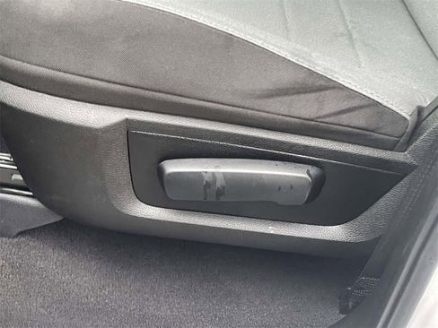 Used 2024 RAM 1500 Classic SLT image 16