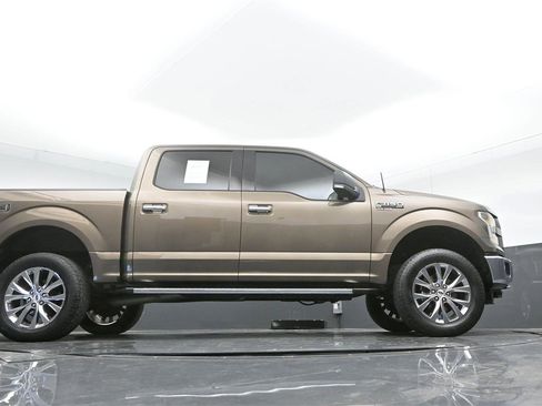 Used 2016 Ford F150 XLT w/ Equipment Group 302A Luxury AWD/4WD image 31
