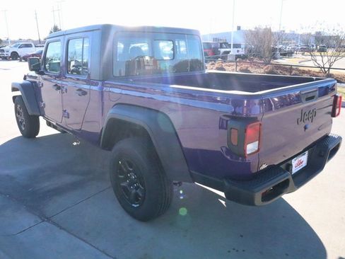 New 2026 Jeep Gladiator Sport image 21