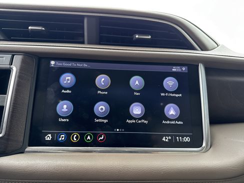 Used 2021 GMC Yukon XL Denali w/ Denali Premium Package image 24