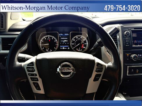 Used 2019 Nissan Titan PRO-4X w/ Pro-4x Convenience Package image 19