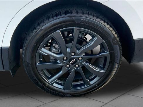 Used 2022 Chevrolet Equinox RS w/ LPO, Floor Liner Package FWD image 10
