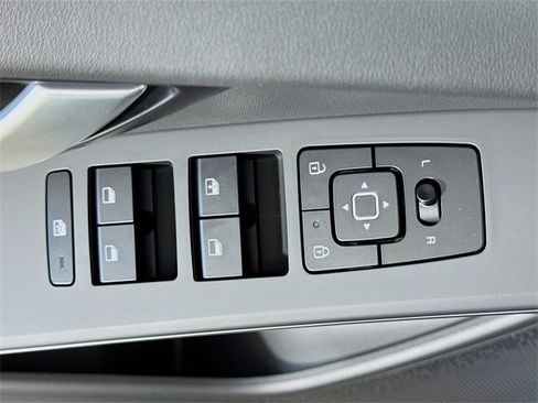 New 2025 Kia Niro Wind image 22