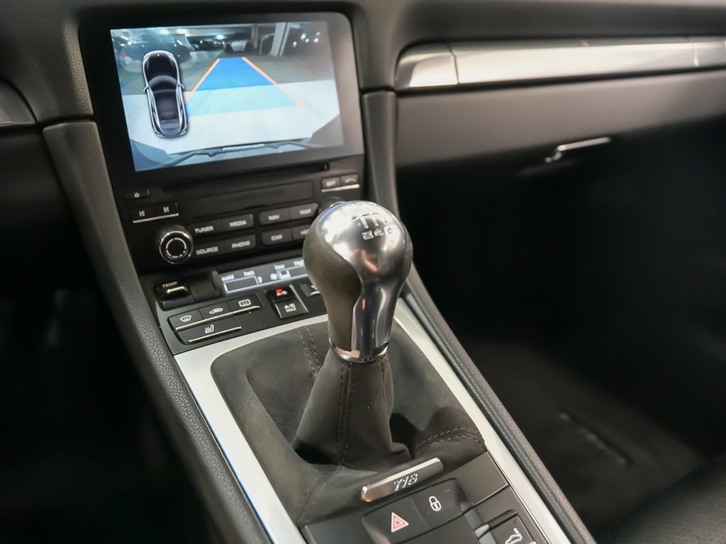Used 2018 Porsche 718 Cayman RWD image 30