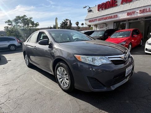 Used 2012 Toyota Camry LE FWD image 8