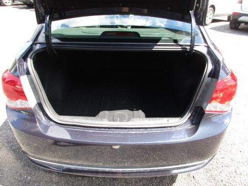Used 2015 Chevrolet Cruze LTZ w/ Sun, Sound and Sport Package FWD image 31
