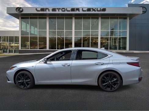 Used 2024 Lexus ES 300h F Sport image 6