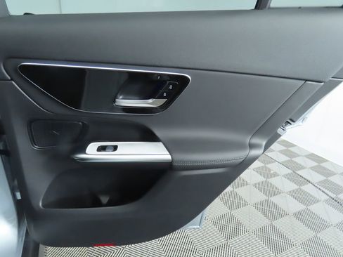 Certified 2025 Mercedes-Benz GLC 300 image 27