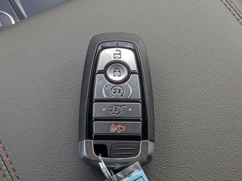 New 2026 Ford Explorer Active w/ Active Comfort Package RWD image 31