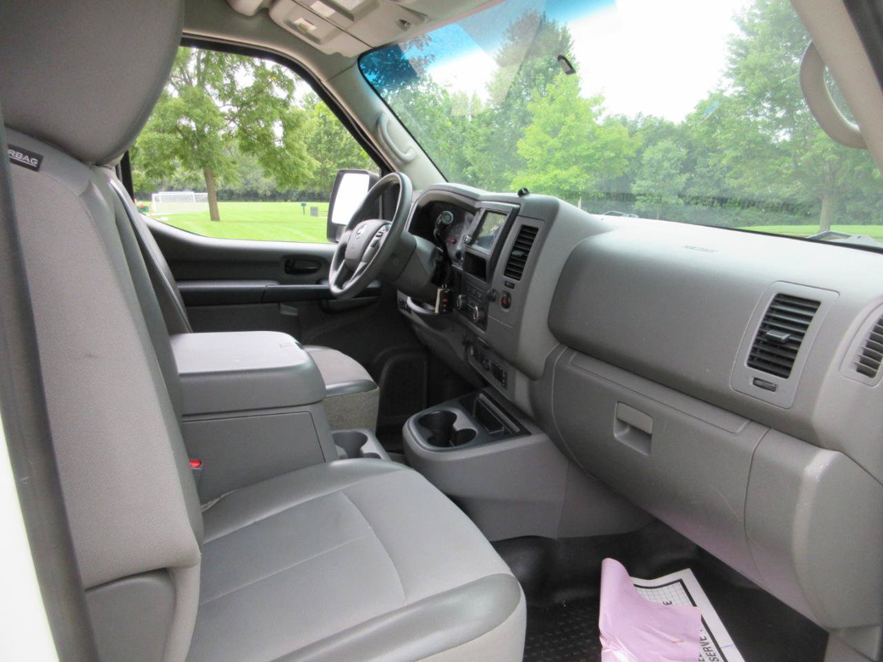 Used 2021 Nissan NV 2500 SV RWD image 31